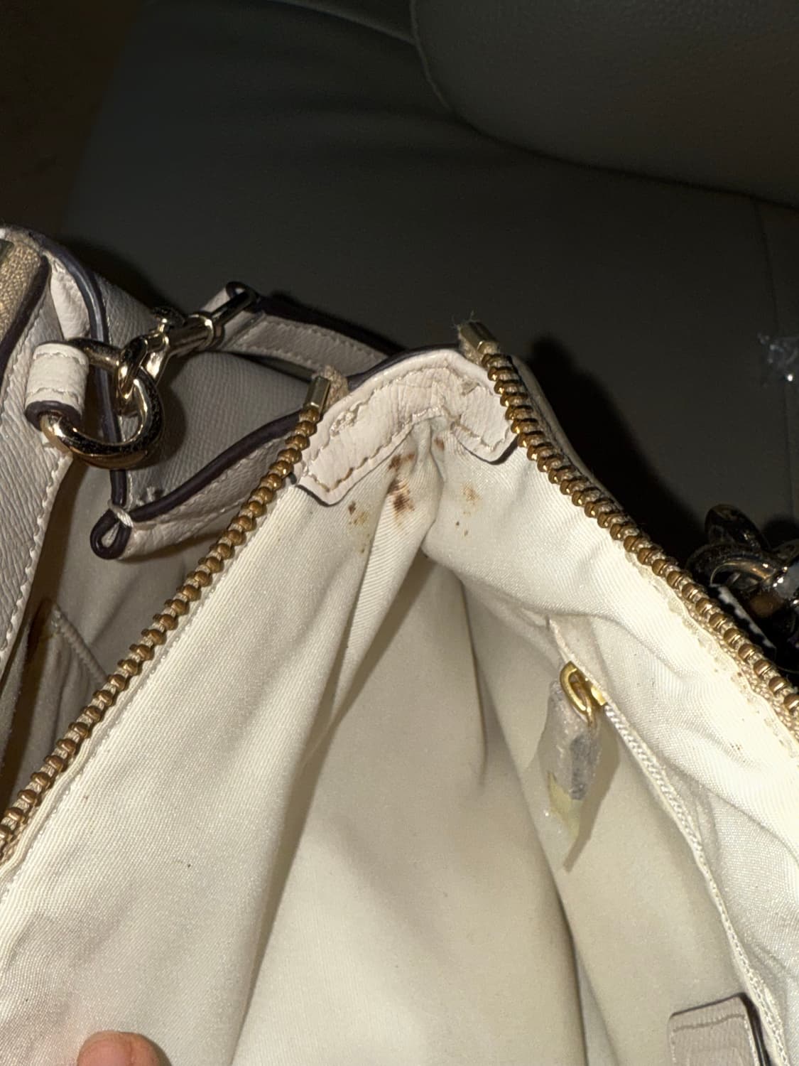 (착샷o)coach signature pattern detail bag 상품이미지8