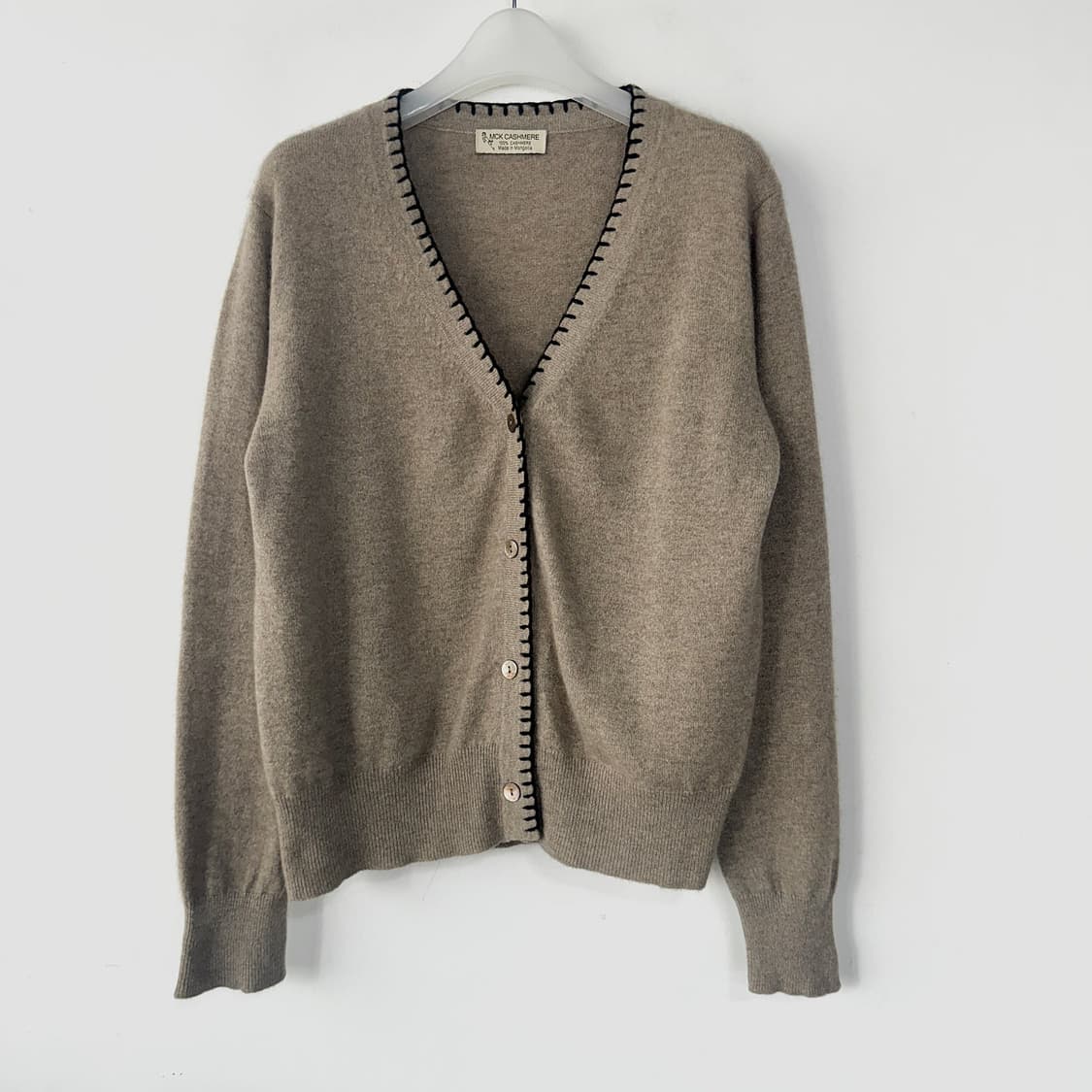 몽골 MCK 캐시미어 브이넥 니트 가디건 상품이미지1