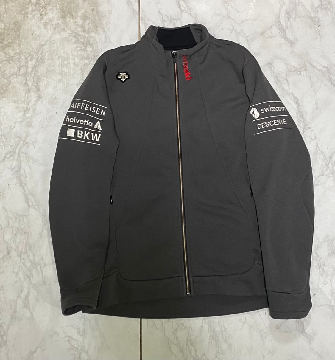 데상트 아우디 집업 점퍼 사이즈100 상품이미지1