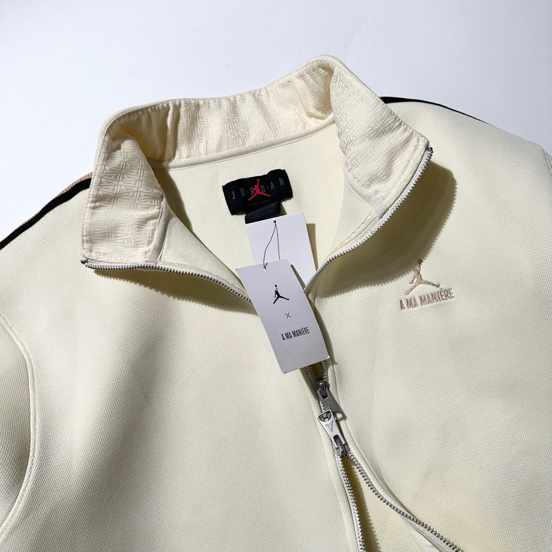 (새상품) 나이키 조던 x 아 마 마니에르 트랙 자켓 상품이미지4