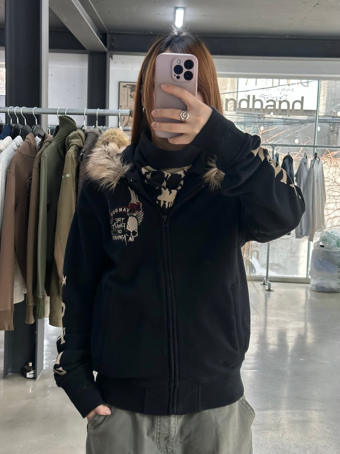 벤슨 넥핸드워머 스컬윙 퍼 후드집업 상품이미지1