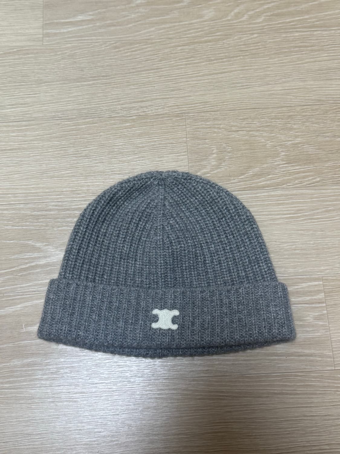 셀린느 트리옹프 캐시미어 비니 상품이미지1