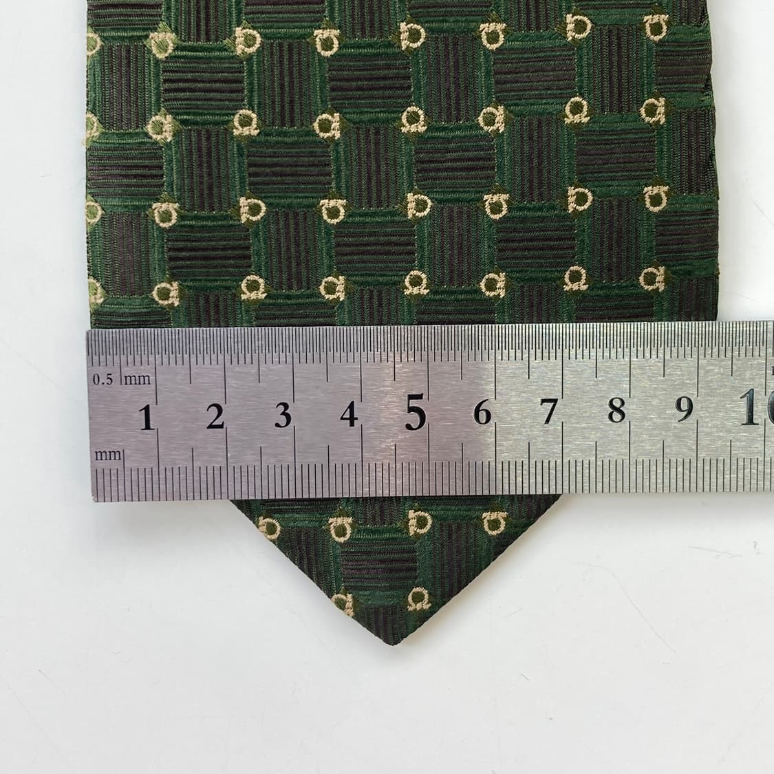 페레가모(Ferragamo) 모노그램 명품 정품 넥타이 상품이미지8