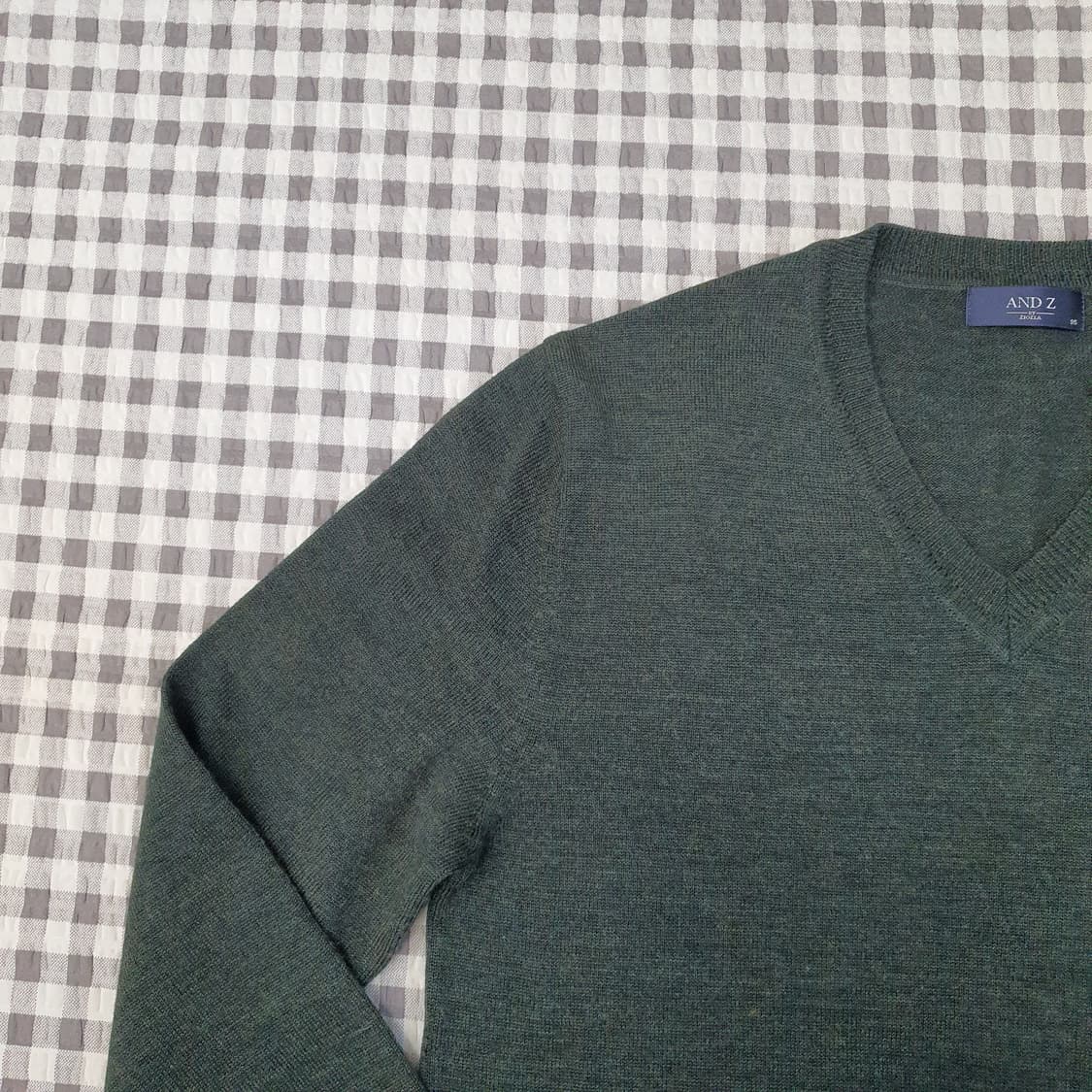 앤드지 얇은 브이넥 니트 남자95 상품이미지3