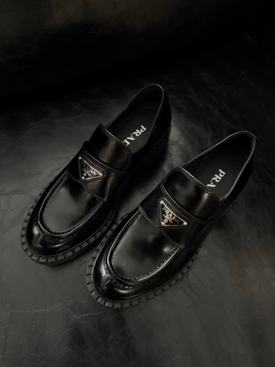 프라다 플레이트 더비슈즈 상품이미지2