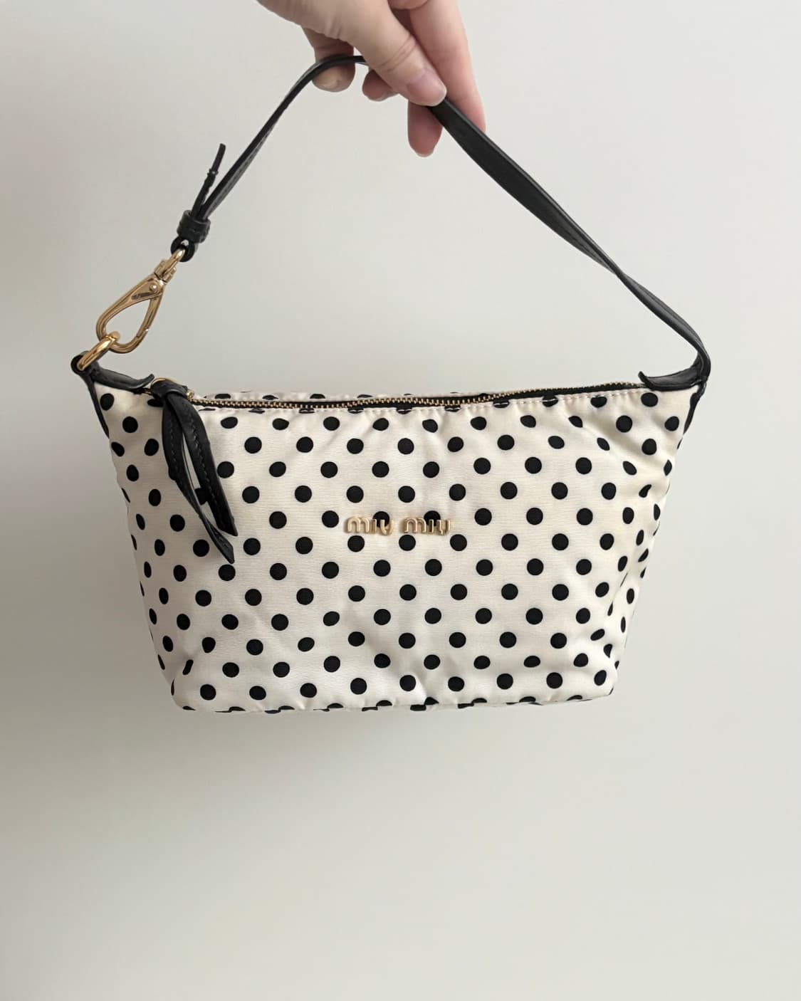 miumiu 미우미우 도트 리나일론 백 상품이미지2