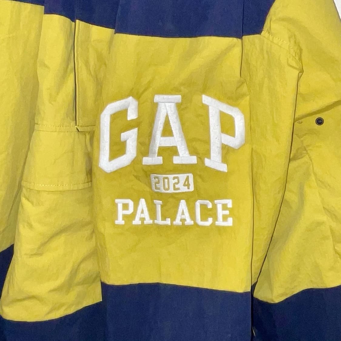24SS 팔라스 x 갭 윈드브레이커 블루 옐로우 상품이미지3