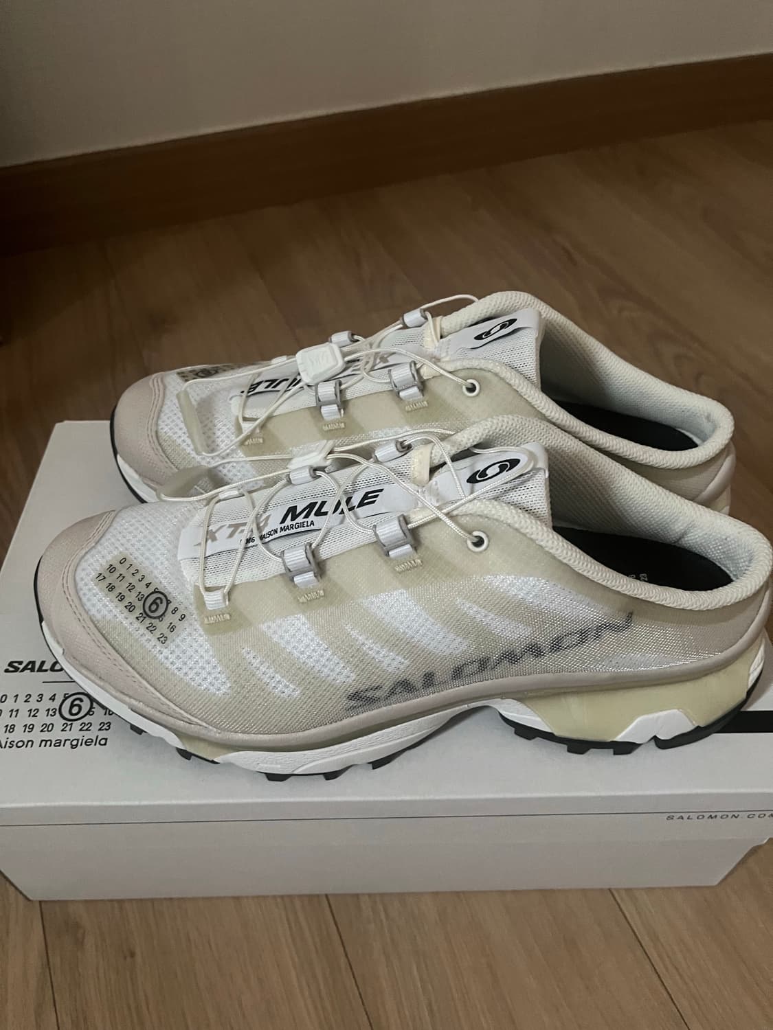 살로몬 x 마르지엘라 mm6 xt4 뮬 화이트 그린 헤이즈 270 상품이미지2