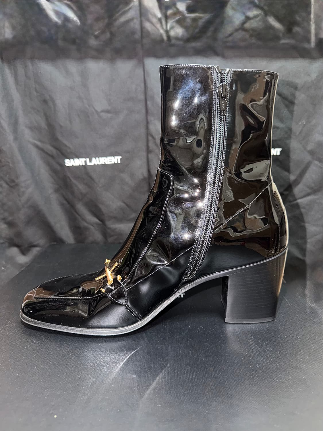 생로랑 75mm 글로시 리플렉티브 어퍼체인 하이힐 부츠 상품이미지2