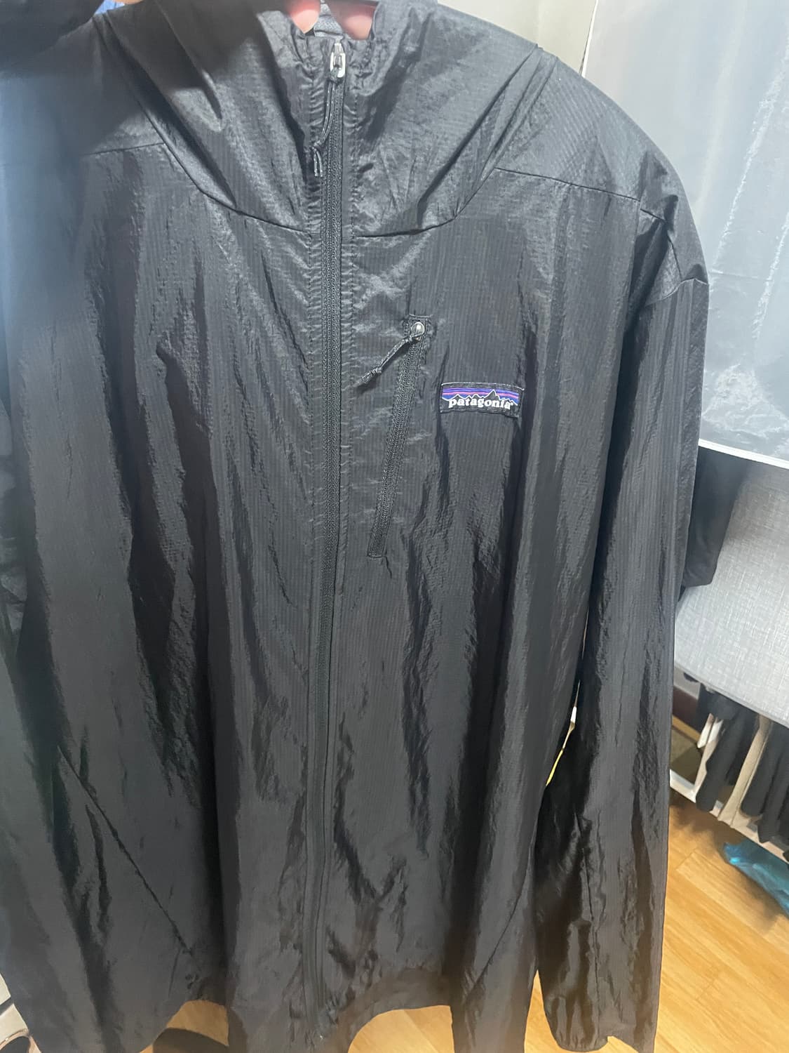 파타고니아 후디니 바람막이 XL 사이즈 블랙  상품이미지1