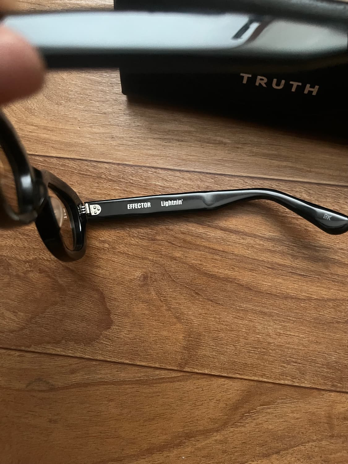 이펙터 lightnin 라이트닝 뿔테안경 상품이미지3