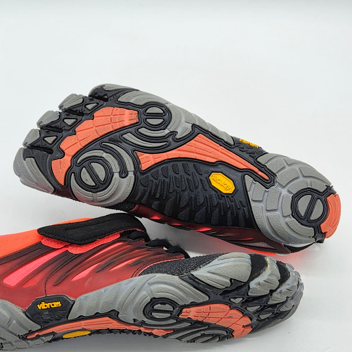  비브람 우먼스 파이브핑거스 V 트레인 검/회/핑 (245)  상품이미지3