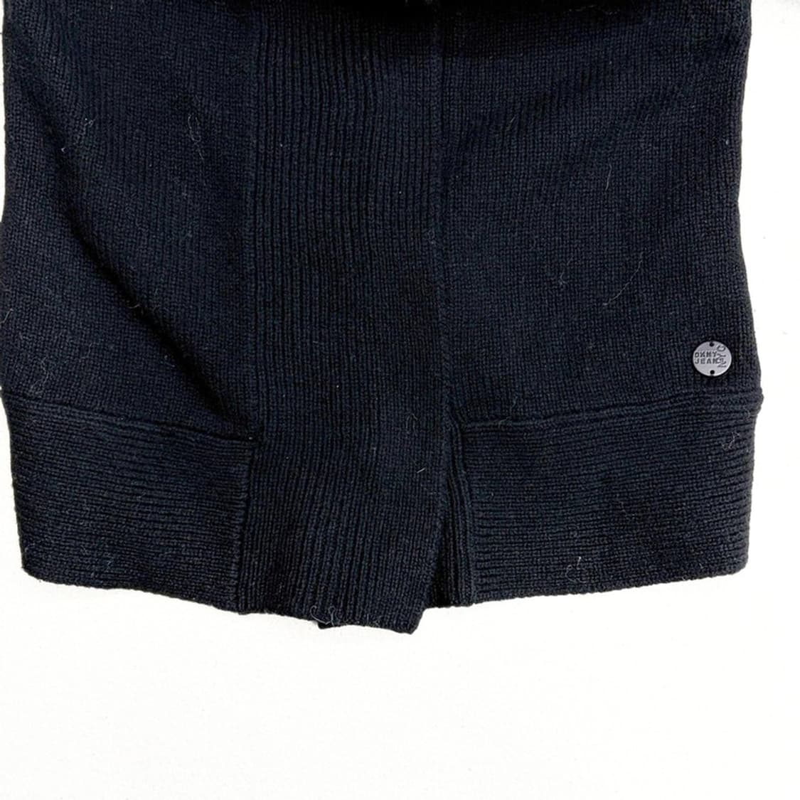 DKNY 오프숄더 울 니트 가디건 XS 상품이미지5