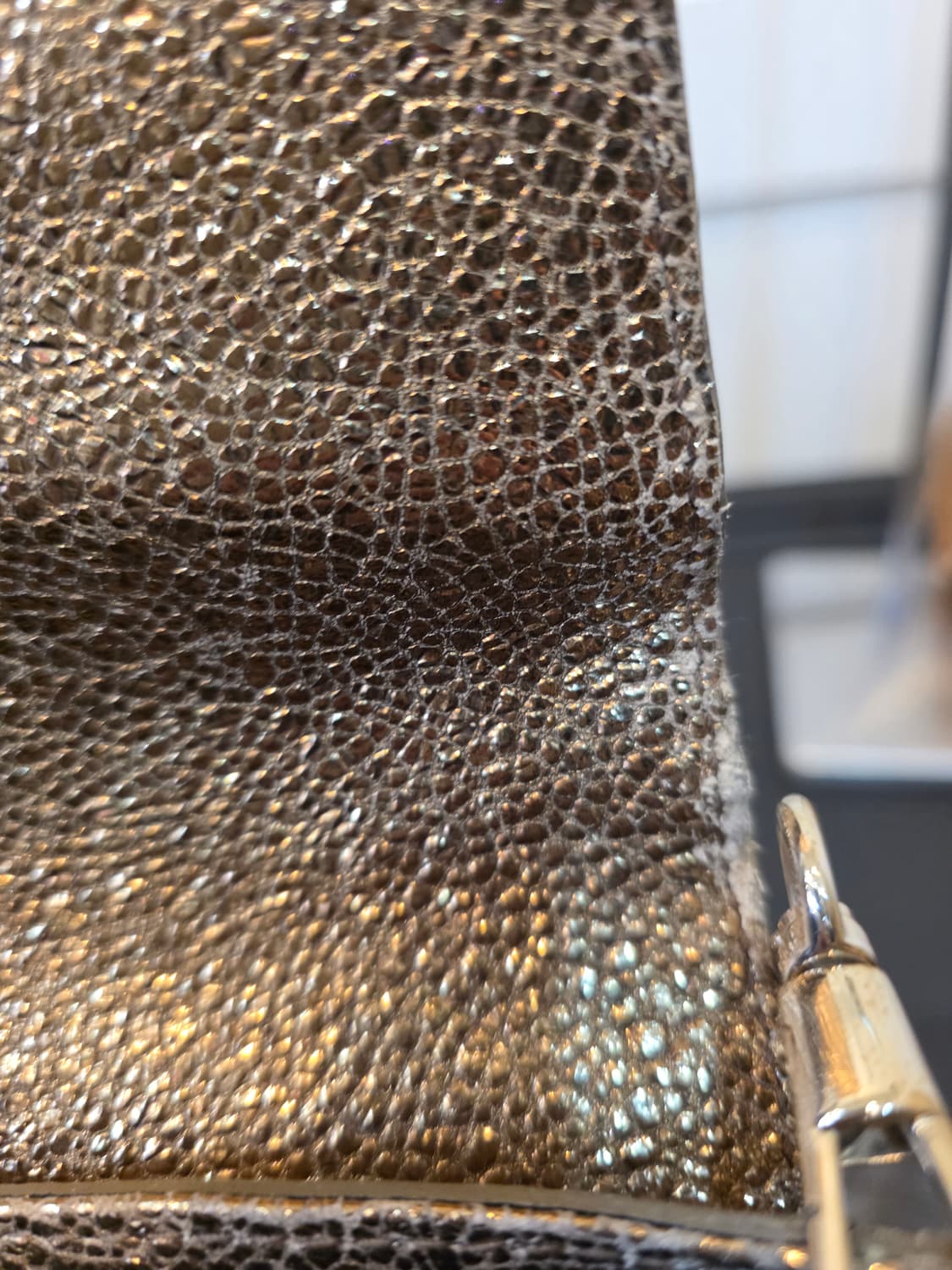 생로랑 파리 메탈릭 골드가죽 엠마 체인 숄더백 상품이미지10