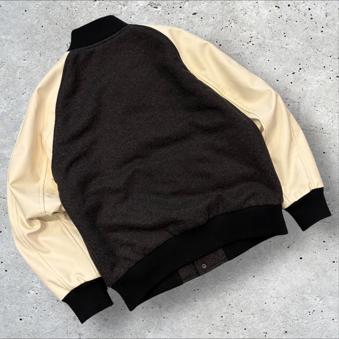 [M] 유니클로 레더 소매 스타디움 바시티 자켓 D160 상품이미지2