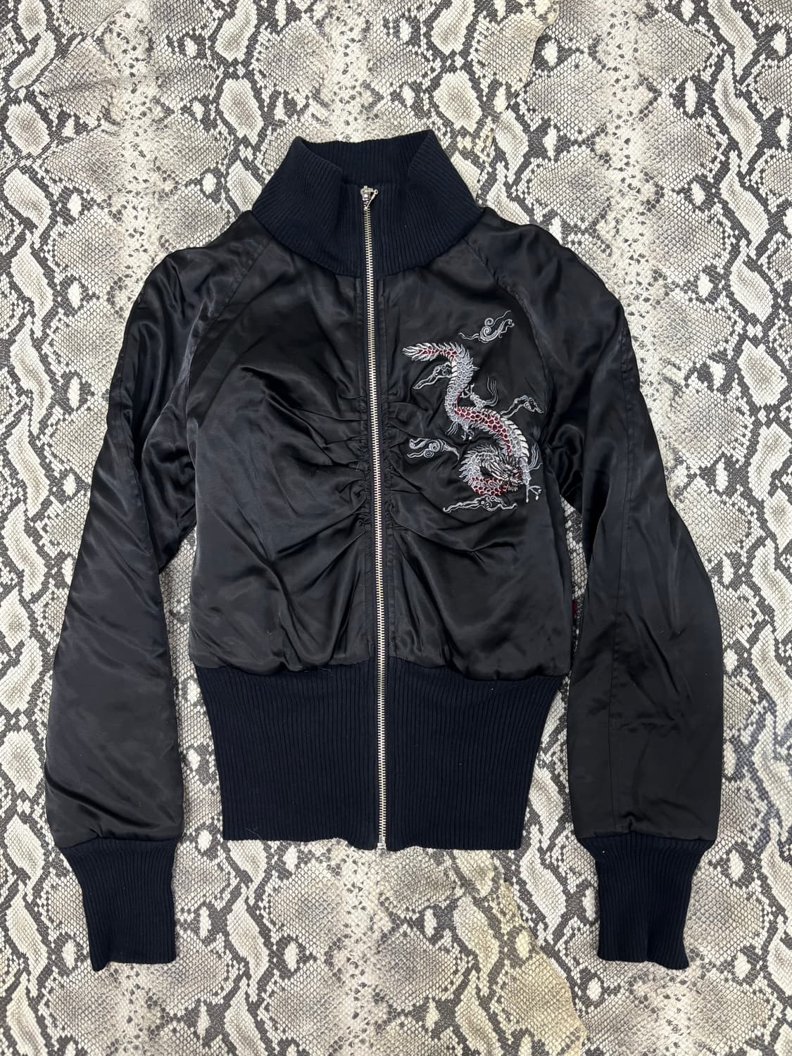 [2000s Ozz On] Dragon Print Bomber-Fit J 상품이미지7