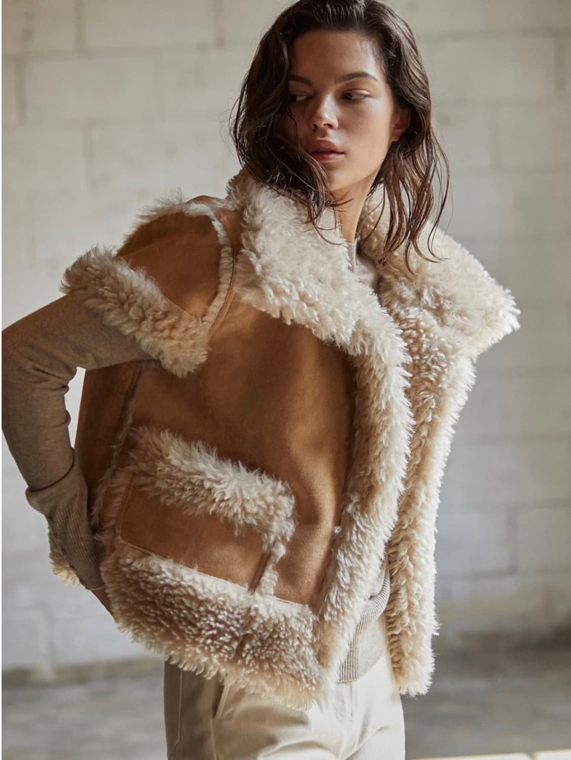 에이리프 하프 캡소매 리버시블 양면 퍼 무스탕 자켓 상품이미지2