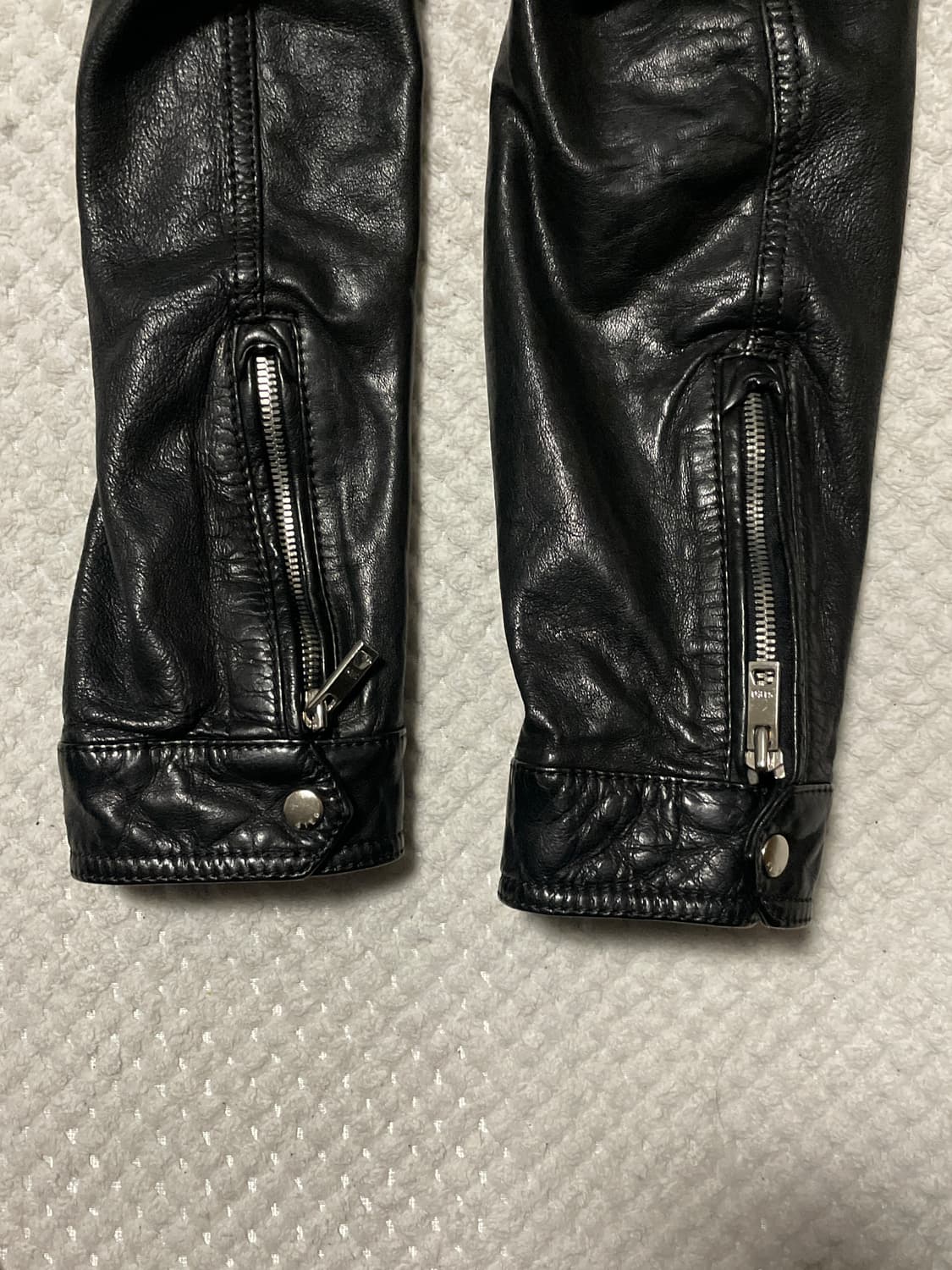 SIEG 웨스턴 무드 램스킨 양가죽 절개 레더 자켓 상품이미지8