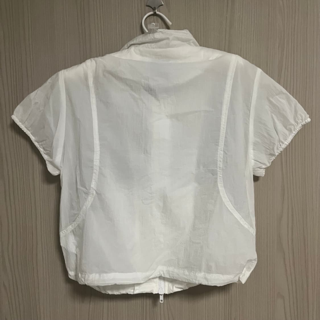 에잇세컨즈 바람막이 반팔 블라우스 자켓 점퍼 고프코어 셔링 상품이미지3