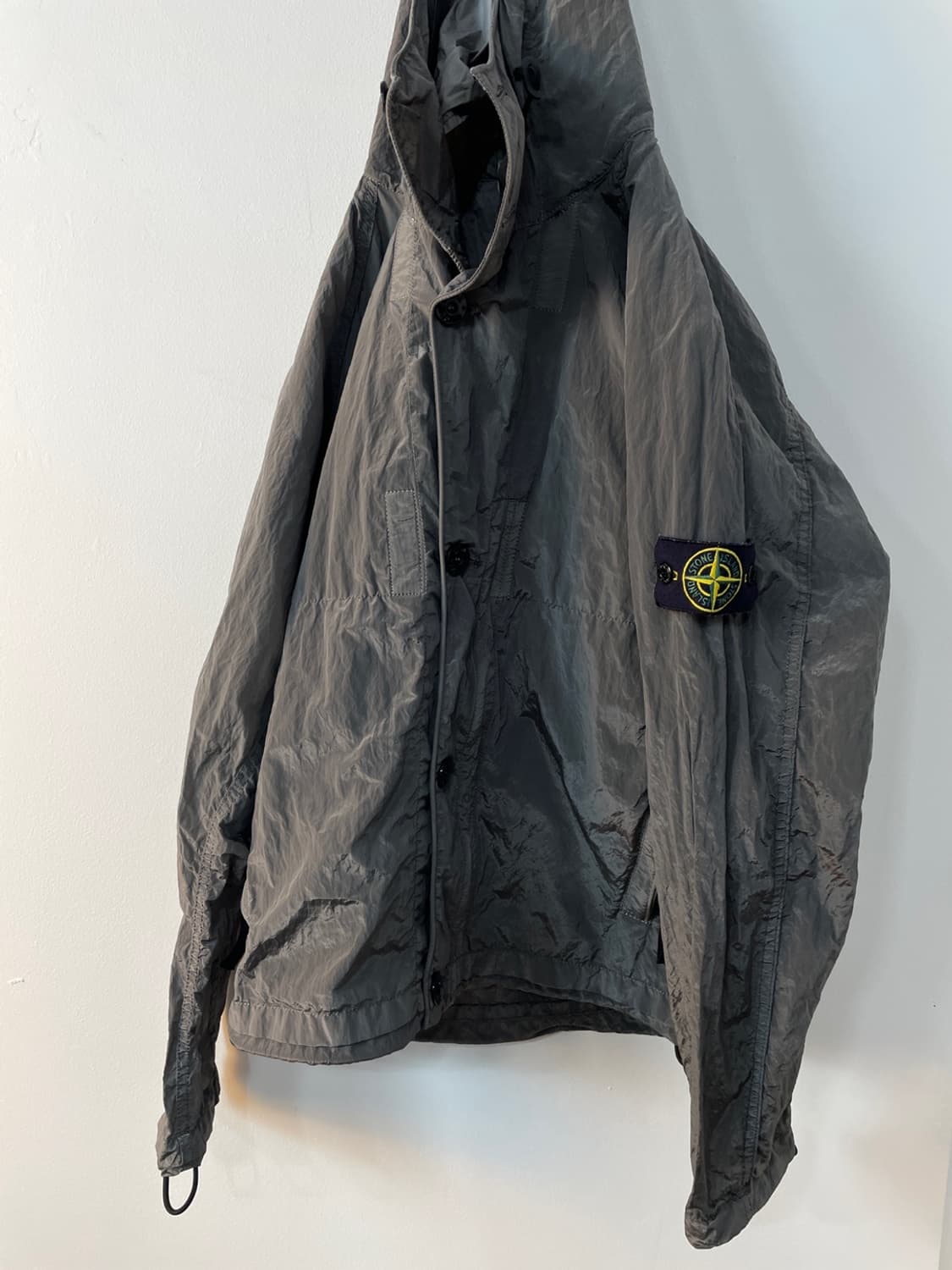 스톤 아일랜드 나일론 메탈 후드 자켓  상품이미지6