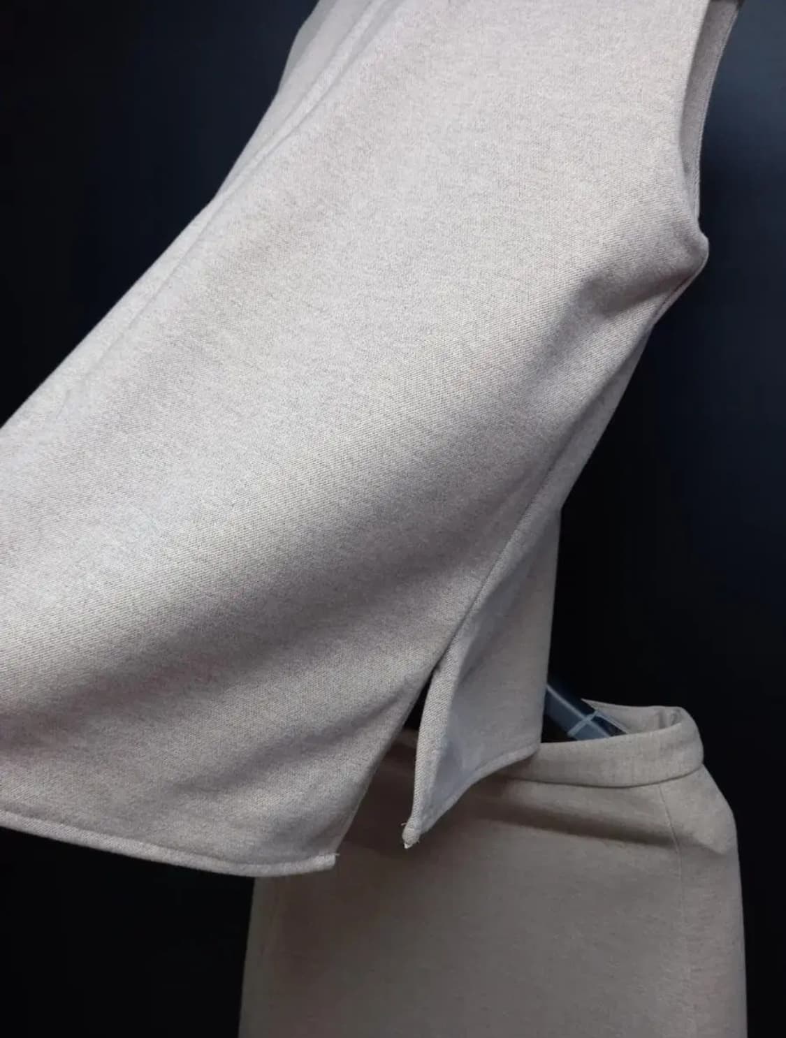 새 J.SOO 오트밀 추동 플레어스커트 베스트 셋업 44.33 상품이미지7