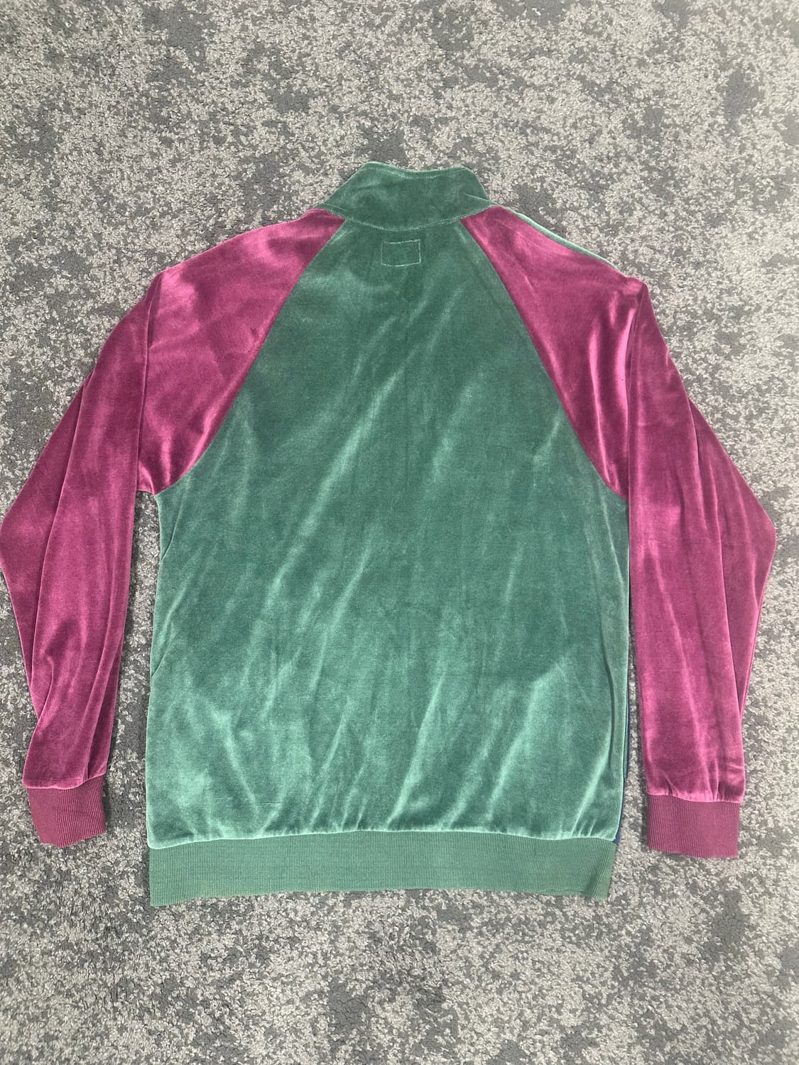 스투시 벨벳 트랙탑 멀티 L 상품이미지2