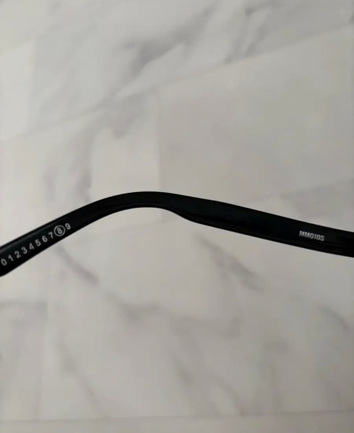 메종마르지엘라 X 젠틀몬스터 MM010s 상품이미지3