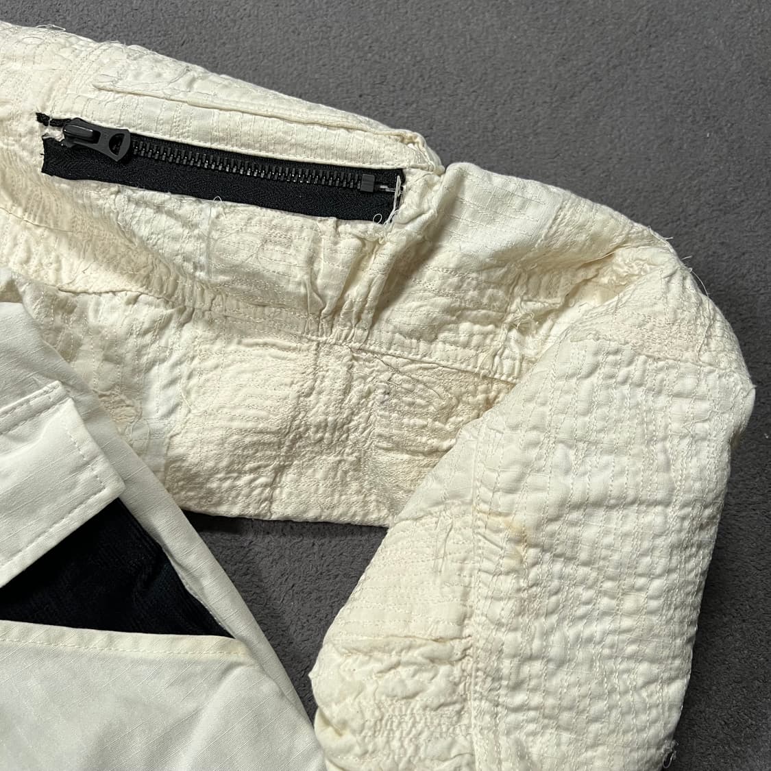 banal chic bizarre 바날 시크 비자르 투웨이 크롭 ma1  상품이미지4