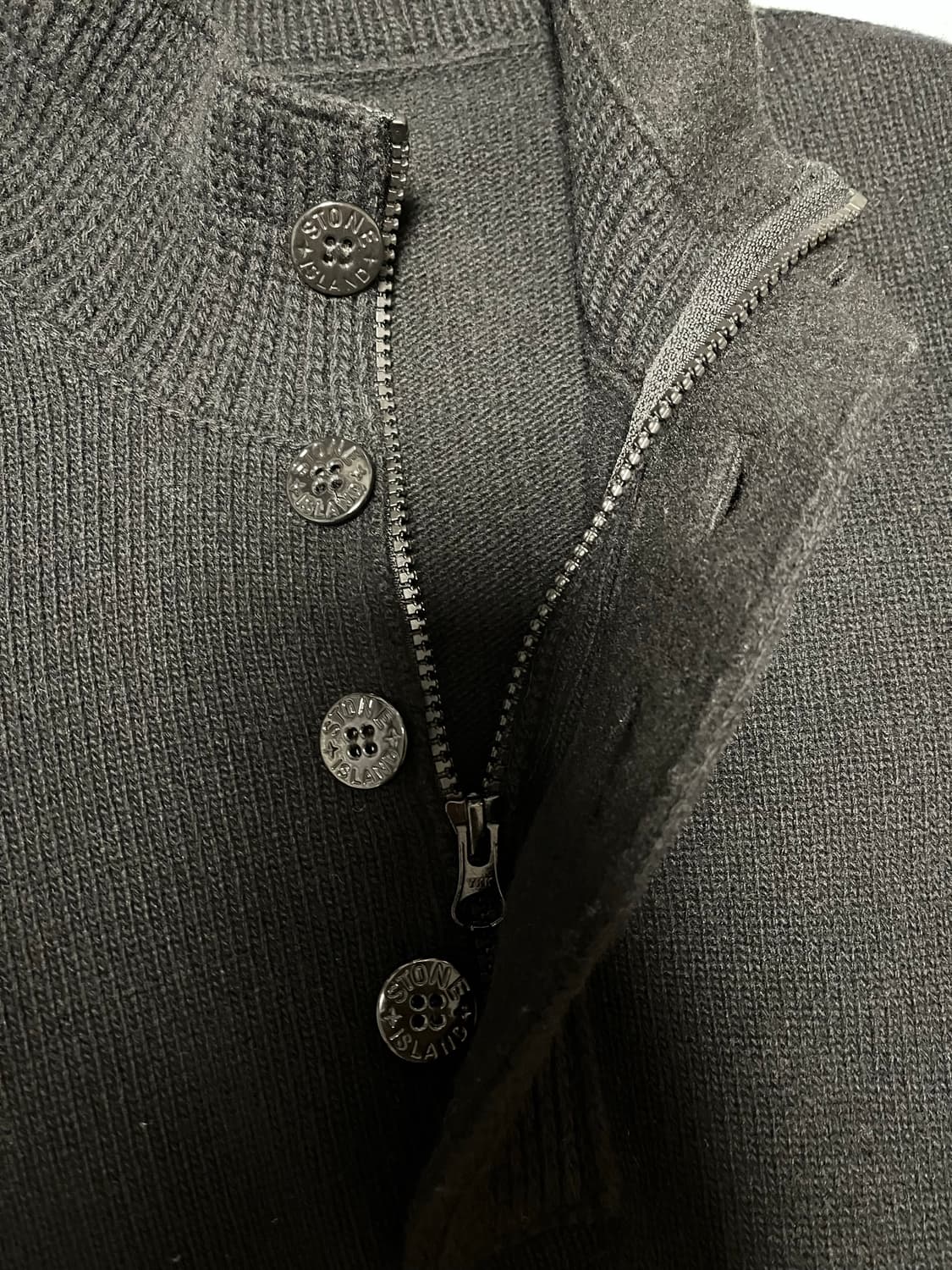 23fw/스톤아일랜드 반집업 니트 상품이미지4