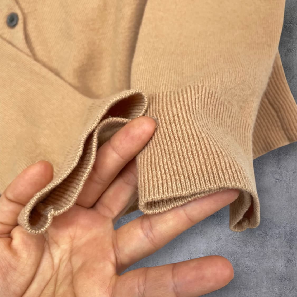 하트와펜 베이지브라운 라운드넥 니트 가디건 S 상품이미지3