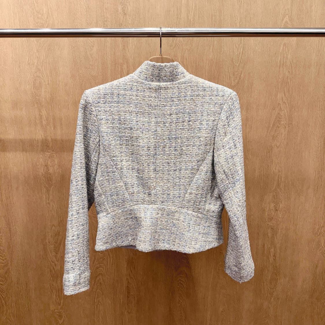 띠어리 트위드 긴팔 집업 크롭 자켓 텍스처 슬림핏 멀티 컬러 상품이미지3