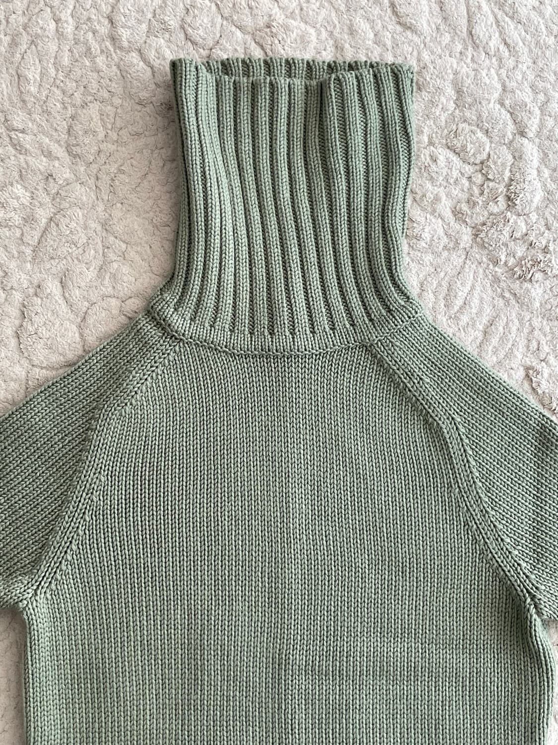 Theory 띠어리 반소매터틀넥니트 상품이미지3