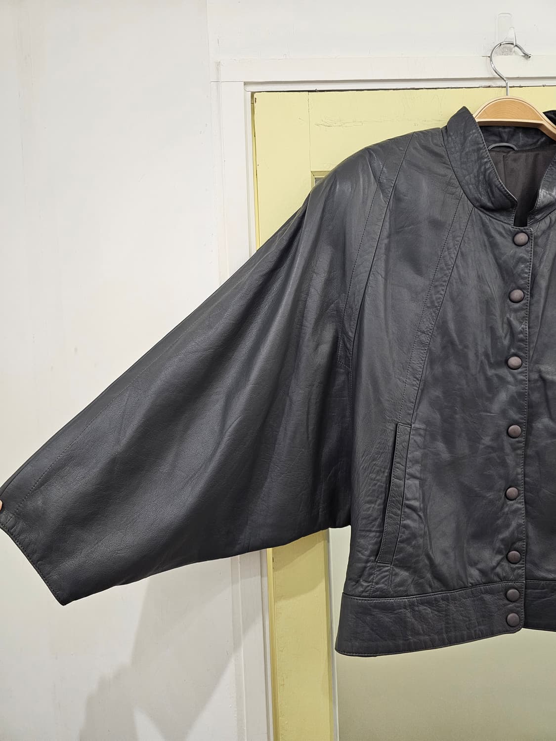 Skinni by Ileana Borelli 그레이 램스킨 숏자켓 상품이미지4