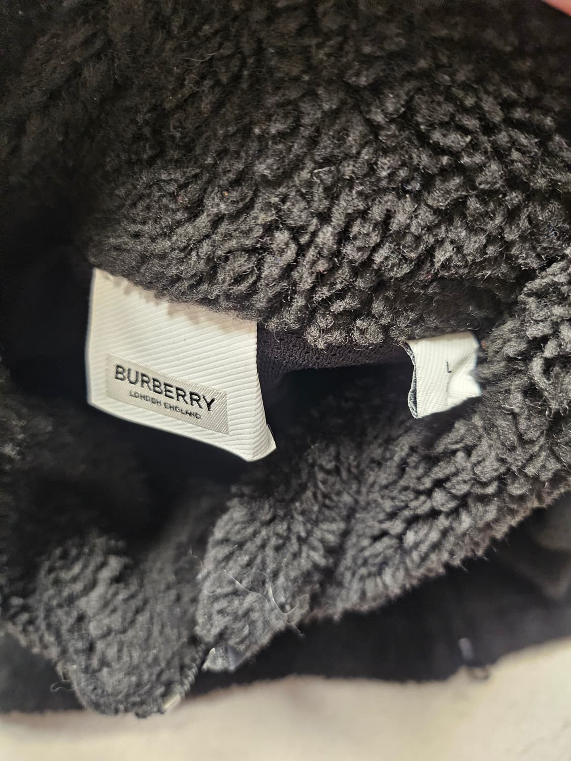 버버리 블랙 후리스 L 사이즈 상품이미지5