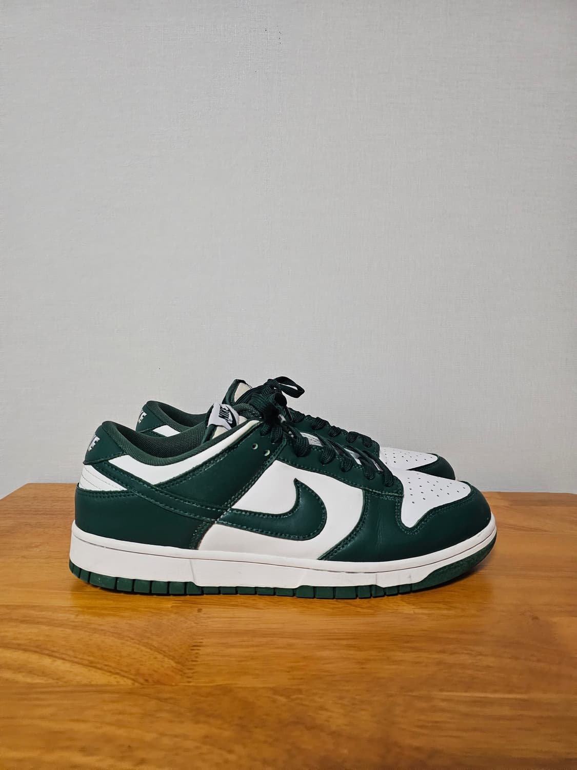 나이키 덩크 로우 바시티 그린 (Nike Dunk Low “Varsity 상품이미지1