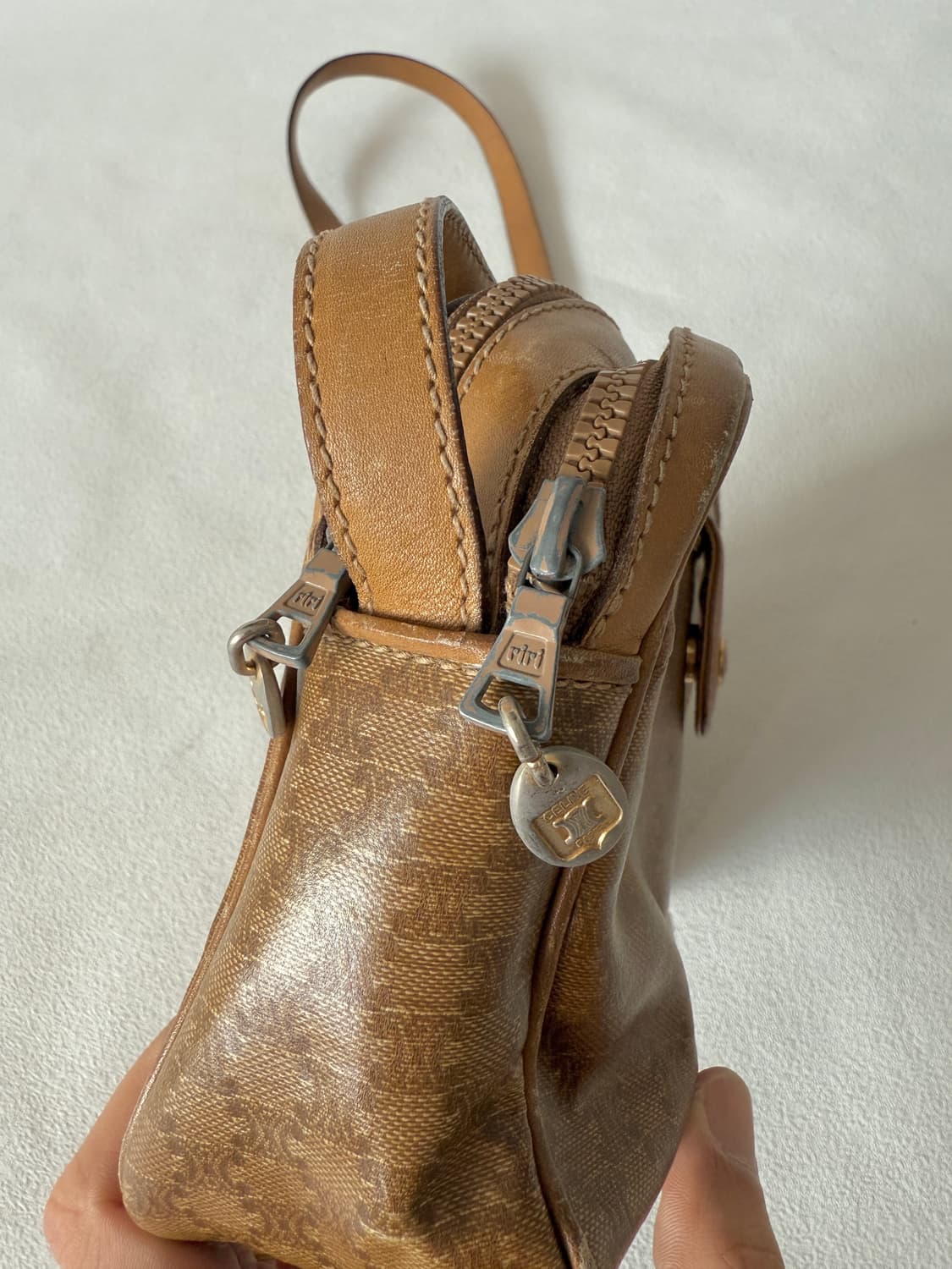 올드 셀린느(Celine) 크로스백(riri zip) 상품이미지4