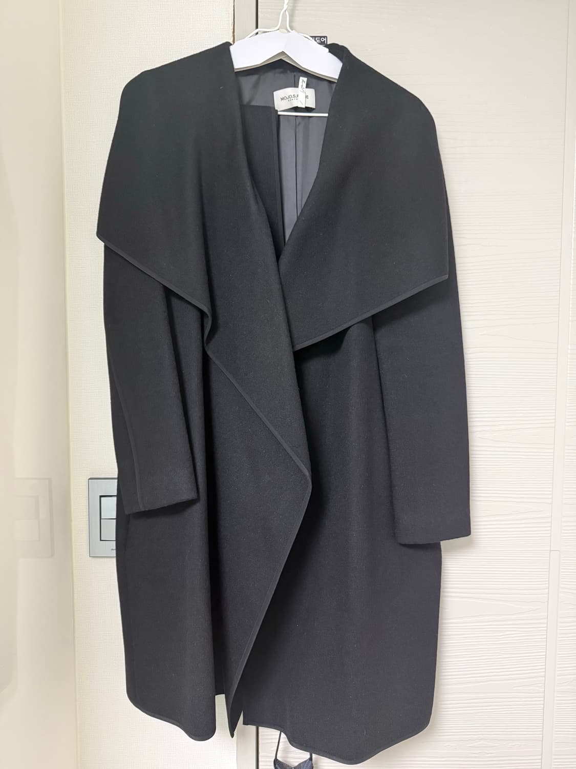 모조에스핀 블랙 코트 66 상품이미지1