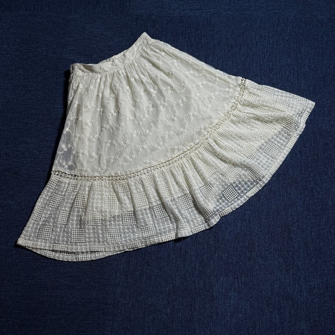 모리걸 화이트 미디스커트 상품이미지1