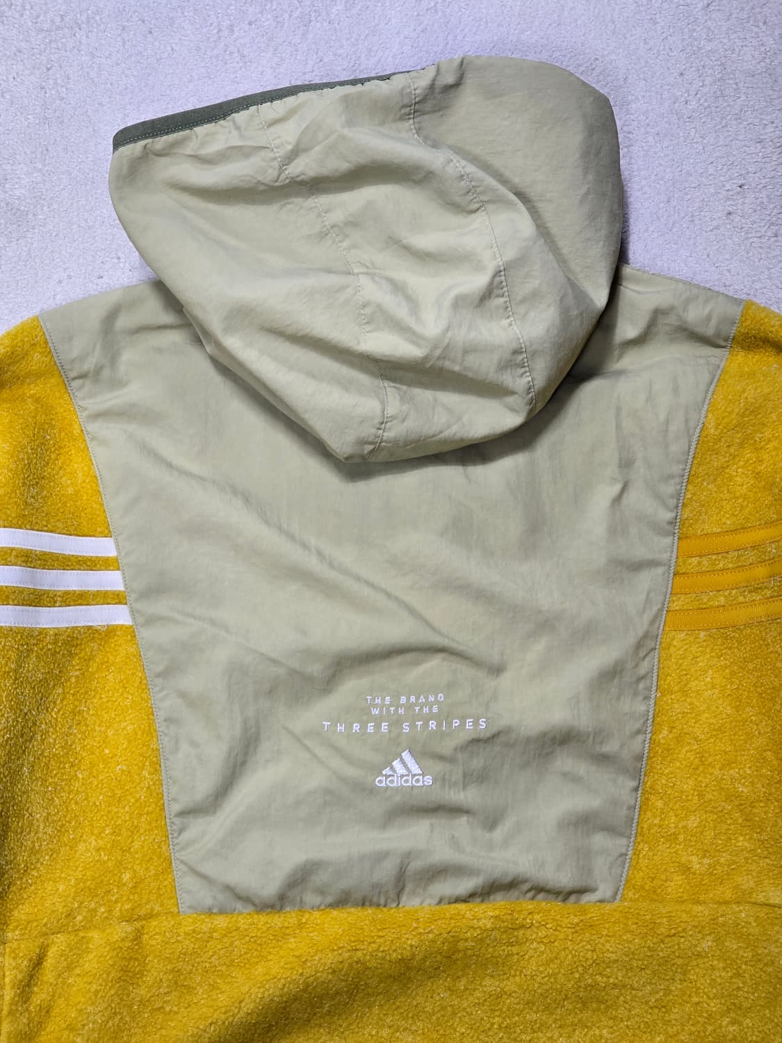 아디다스 뽀글이 버튼 바람막이 후드 자켓 옐로우 상품이미지3