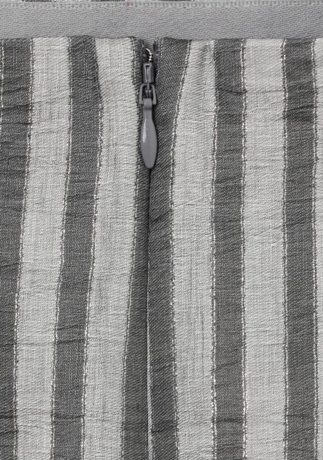 SIGNATURE STRIPE MIDI SKIRT 상품이미지3