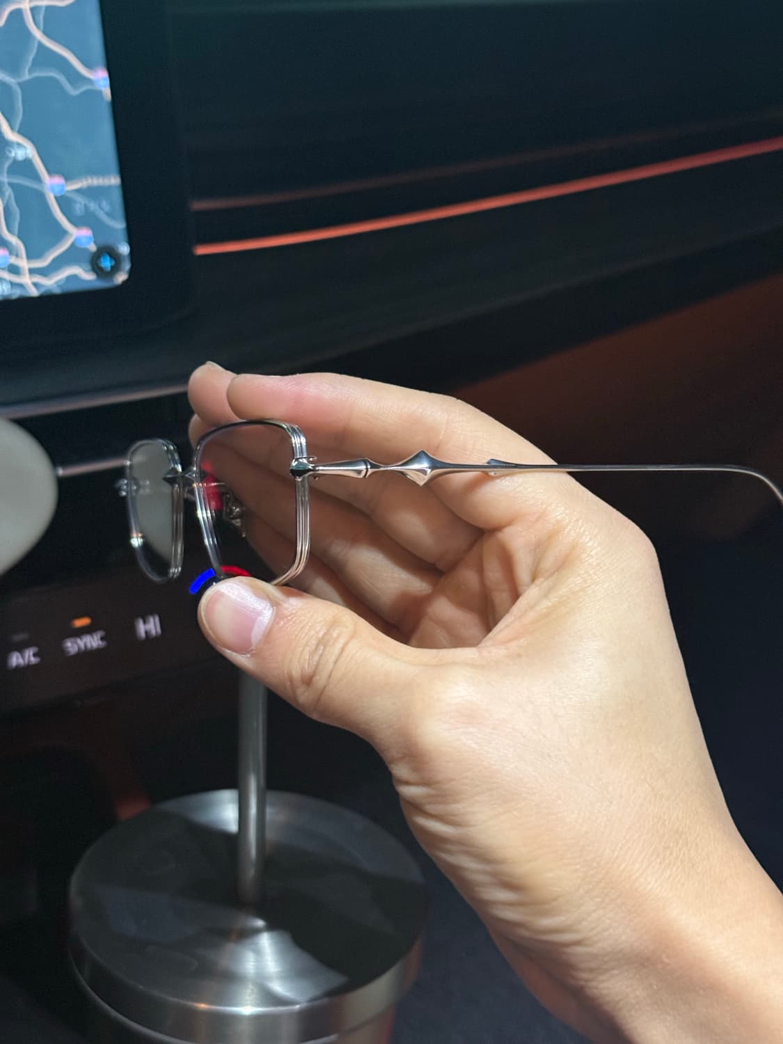 젠틀몬스터 아토믹02 상품이미지2