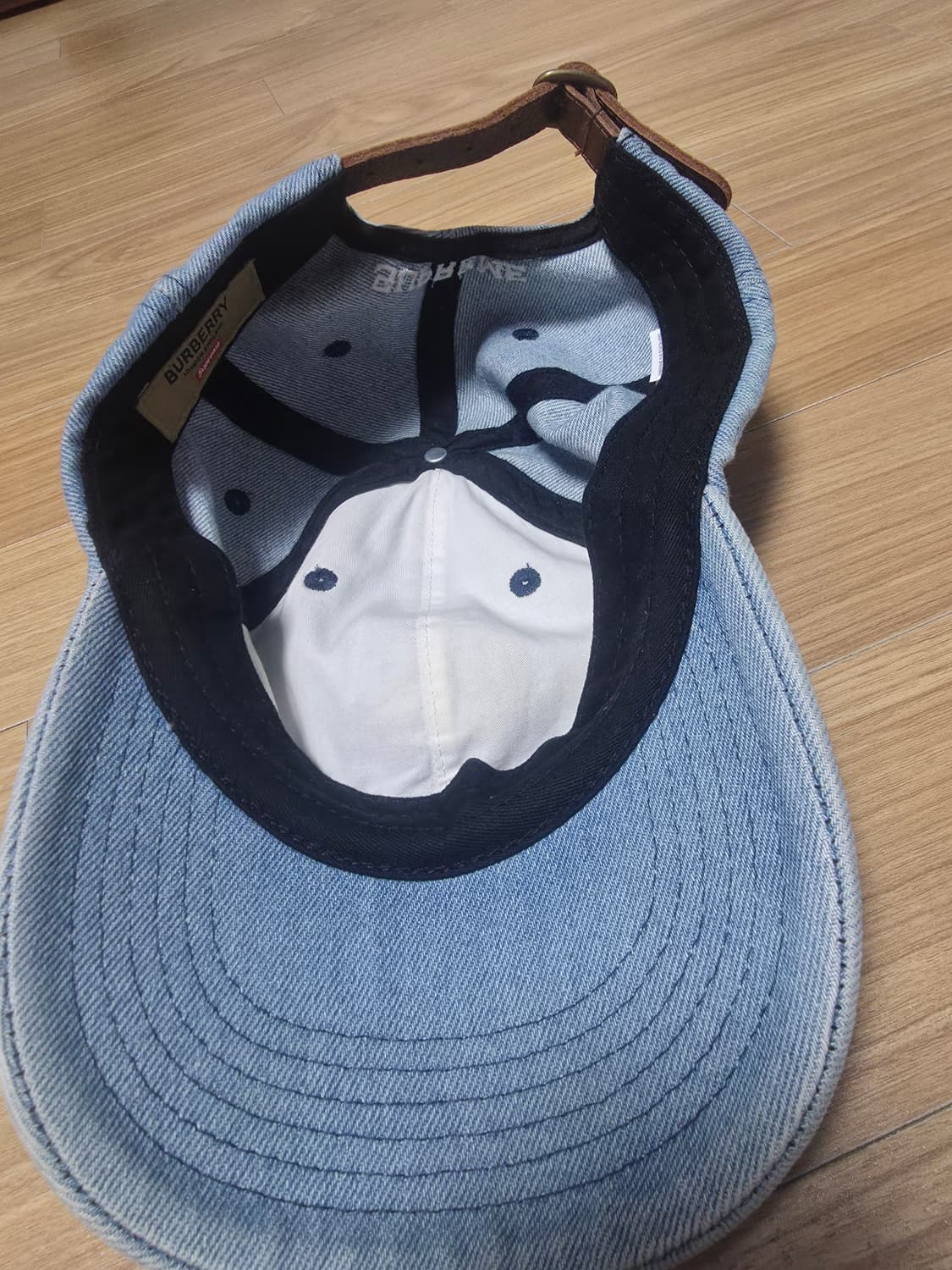 슈프림 x 버버리 6패널 캡 데님 상품이미지4
