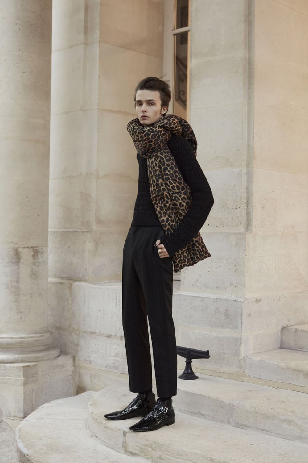 생로랑 21AW 레오파드 패딩 머플러 상품이미지1