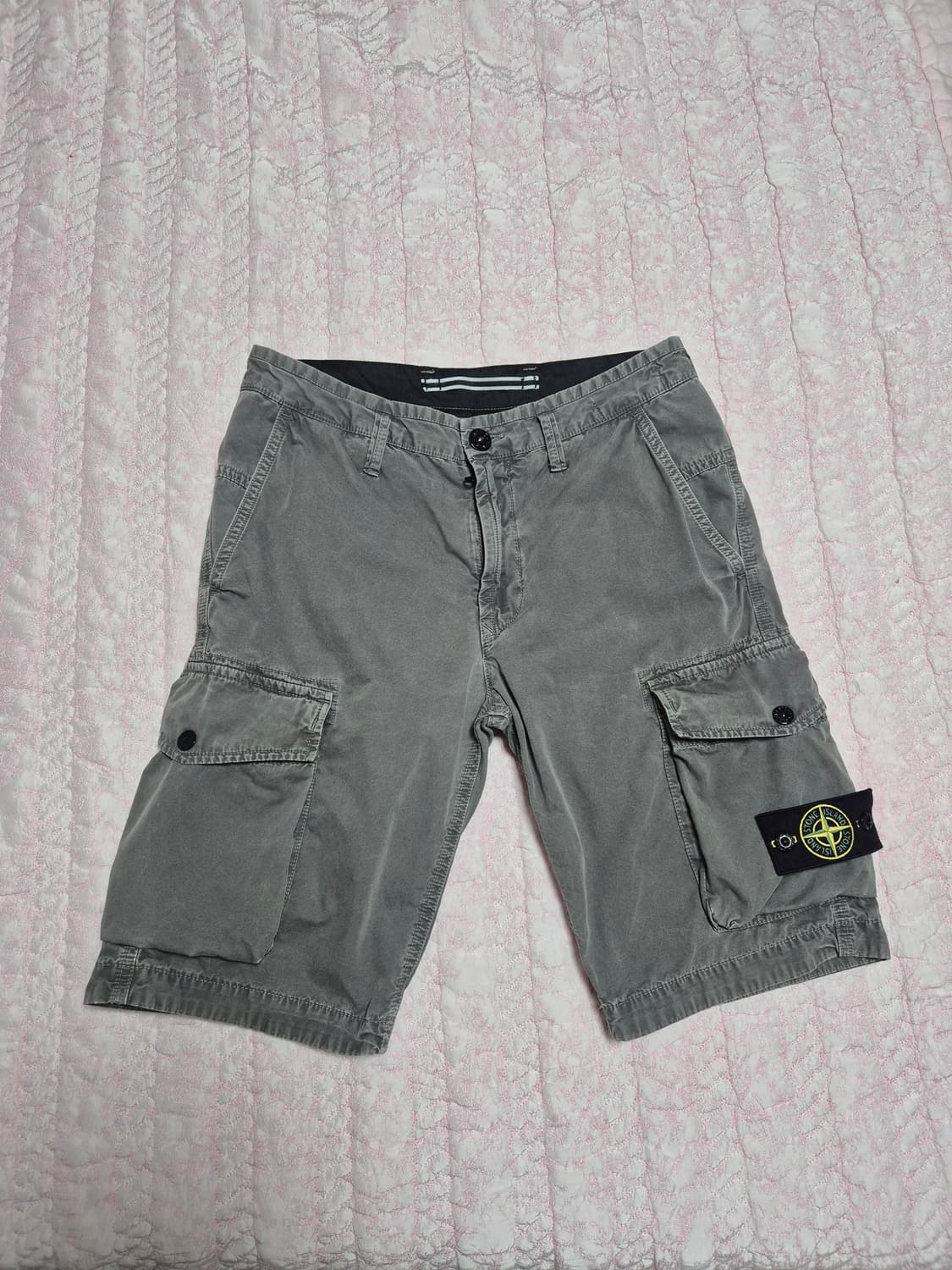 정품 28-29-S 한글택 스톤아일랜드 카고반바지 그레이 상품이미지1