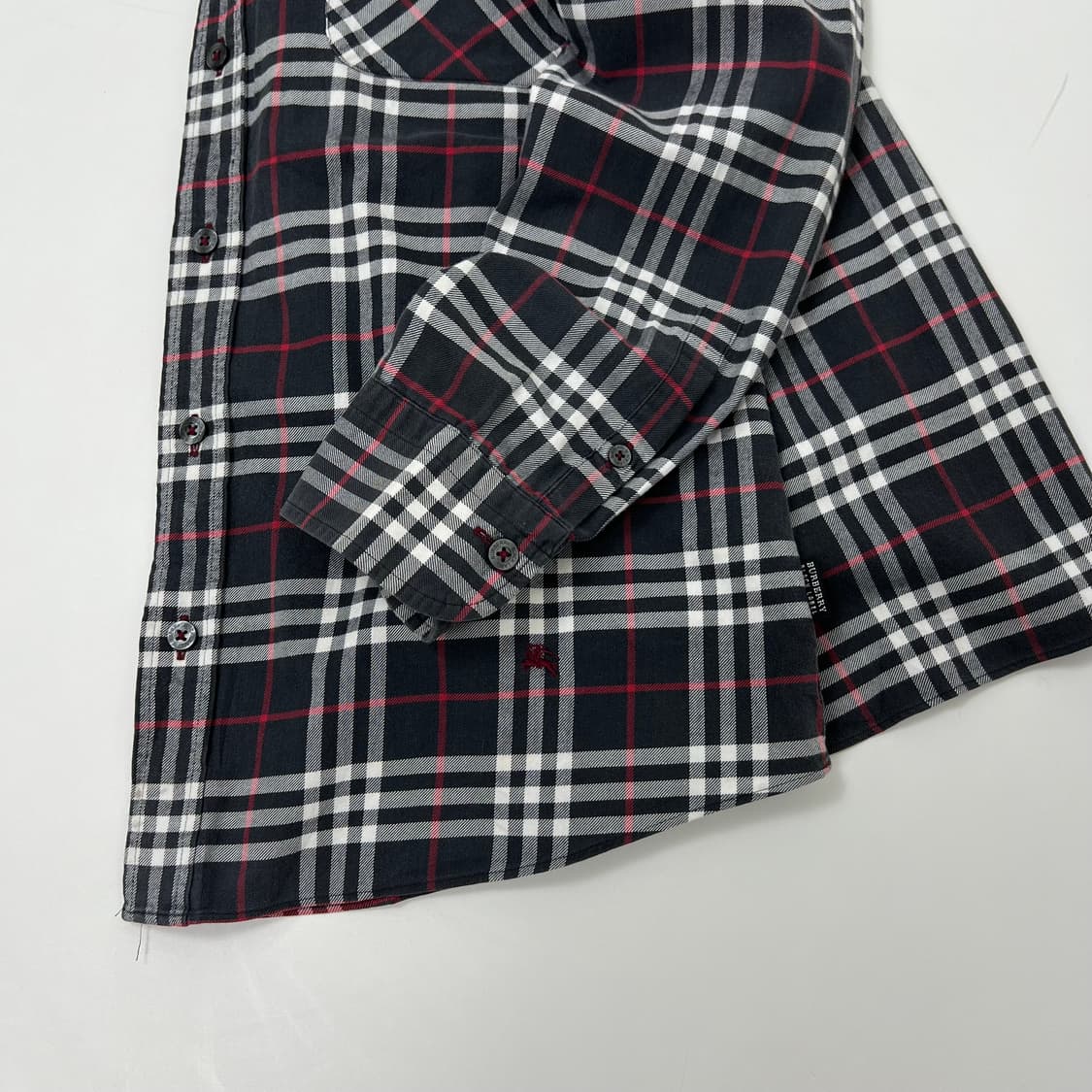Burberry 버버리 하단 기마로고 체크 셔츠 상품이미지6