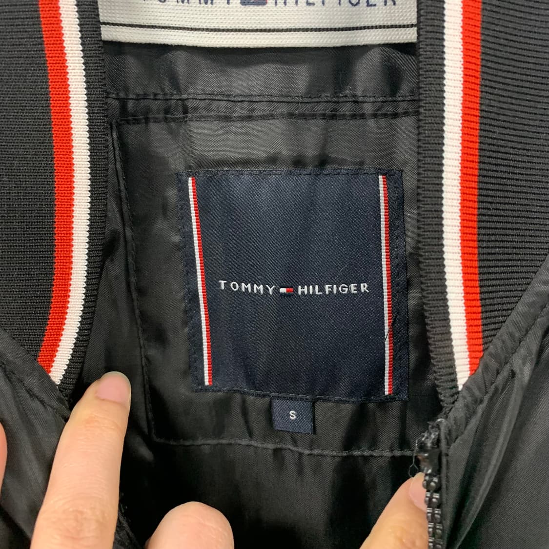 타미힐피거 블랙 포켓 봄버 자켓 상품이미지7