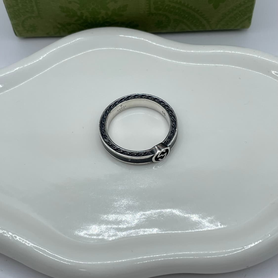 구찌 반지 16호 인터로킹 블랙 링 상품이미지5