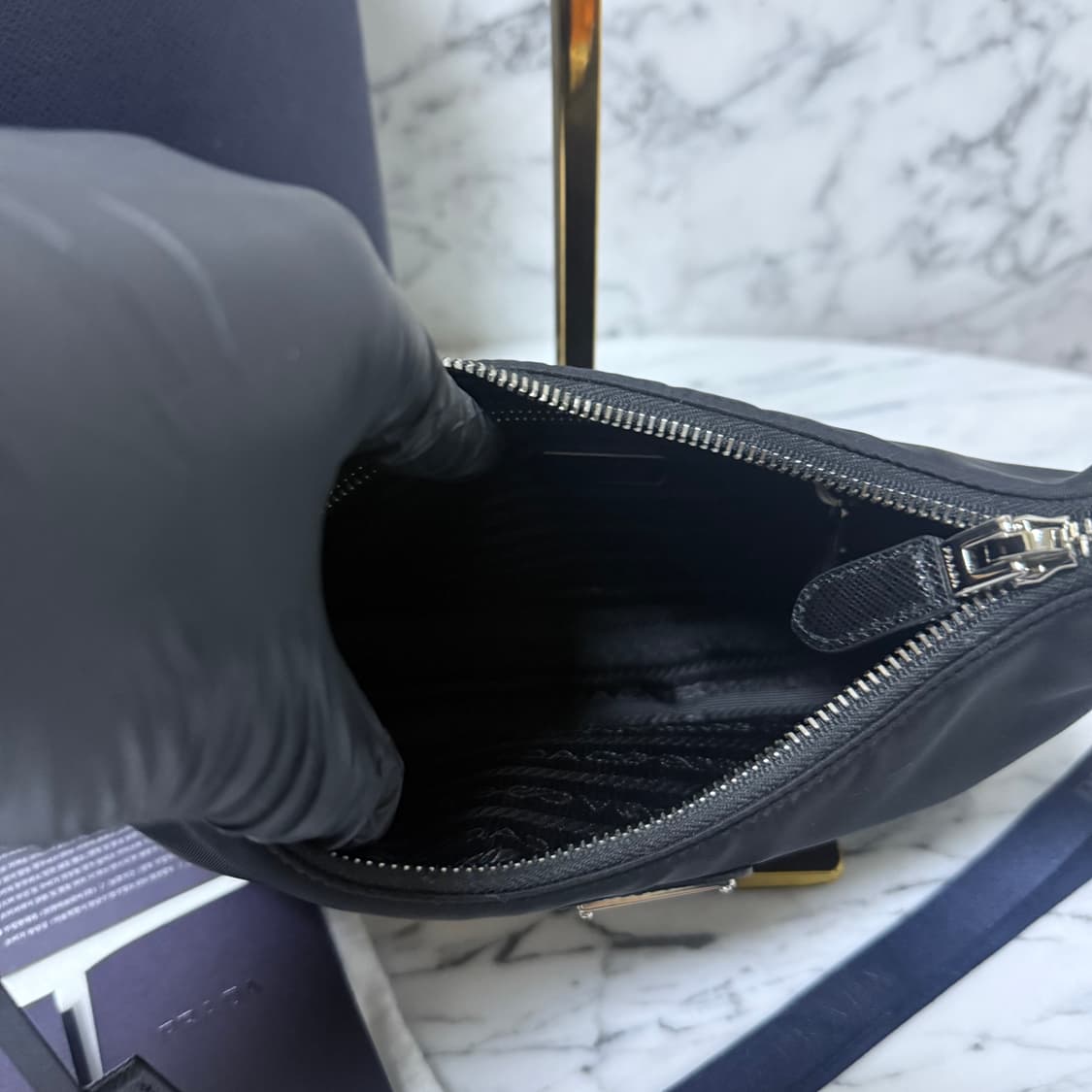 프라다 2005 리에디션 미니 호보백 숄더백 신형 상품이미지7