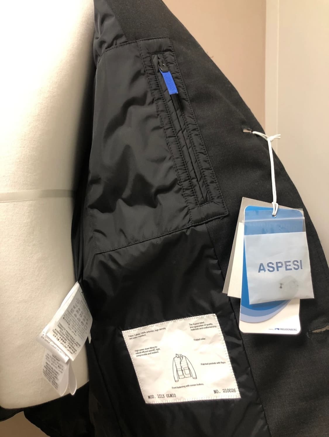 [새상품, M] 아스페시 패딩 블레이져 상품이미지4