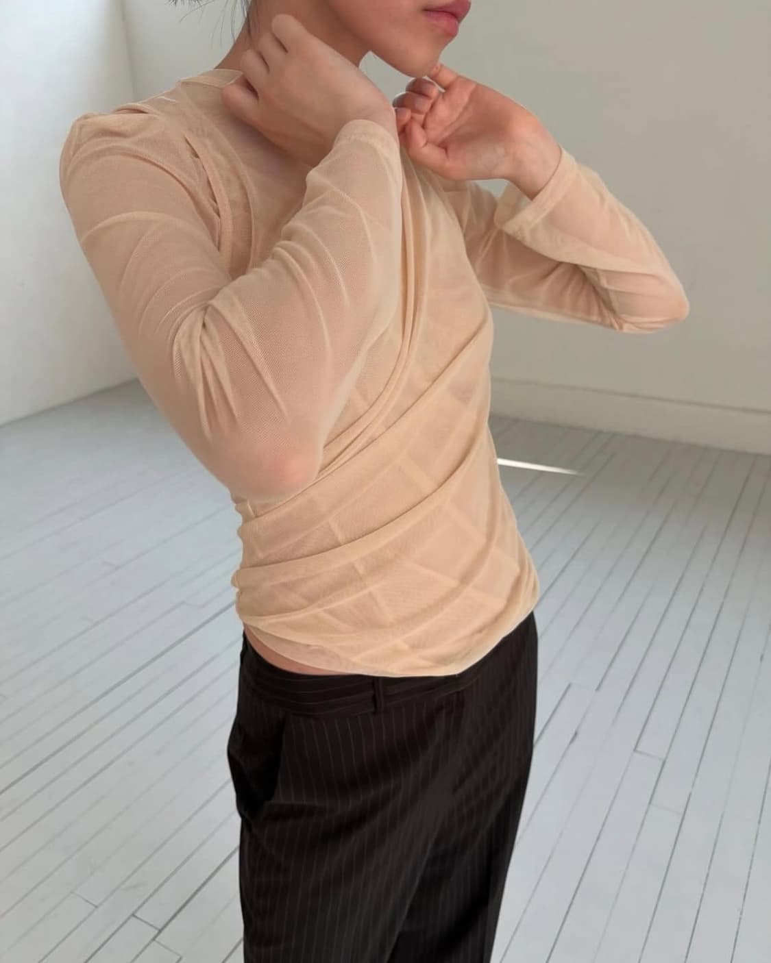 Teak 티크 레이어드 메쉬 탑 mesh top 상품이미지6